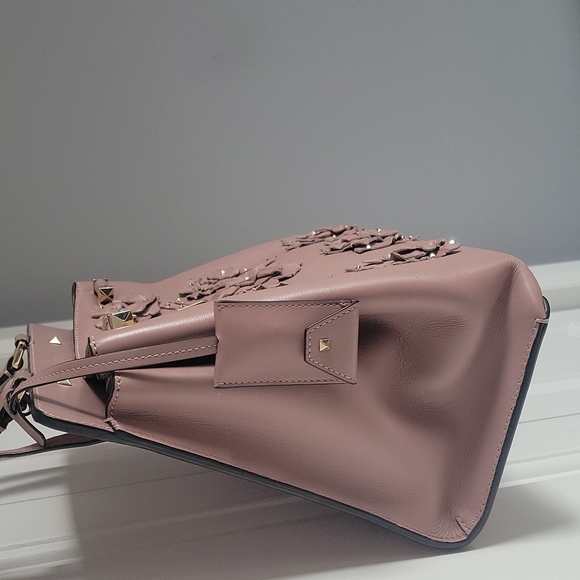 Valentino Garavani Rose Medium Joylock - Picture 3 of 9